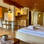 アパート Wolf Retreat Im Lechtal Davor Appartementhaus Michaela バッハ