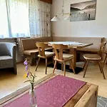 アパート Wolf Retreat Im Lechtal Davor Appartementhaus Michaela バッハ
