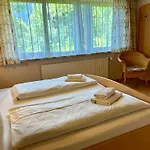 Wolf Retreat Im Lechtal Davor Appartementhaus Michaela アパート *