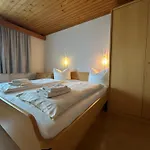 アパート Wolf Retreat Im Lechtal Davor Appartementhaus Michaela