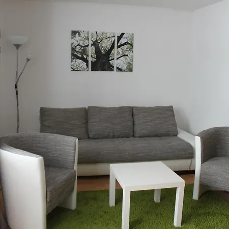アパート Wolf Retreat Im Lechtal Davor Appartementhaus Michaela バッハ