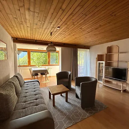 Wolf Retreat Im Lechtal Davor Appartementhaus Michaela Lägenhet