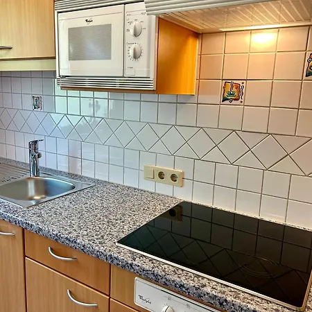 Wolf Retreat Im Lechtal Davor Appartementhaus Michaela 公寓 巴赫