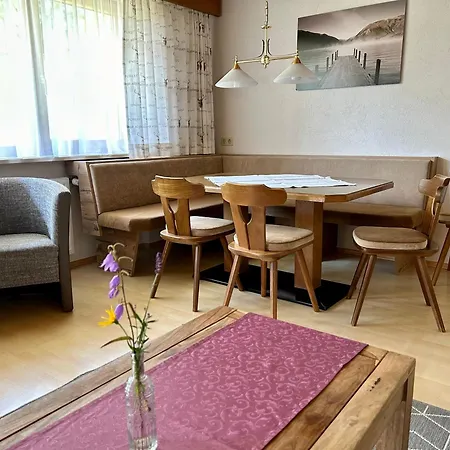 公寓 Wolf Retreat Im Lechtal Davor Appartementhaus Michaela 巴赫