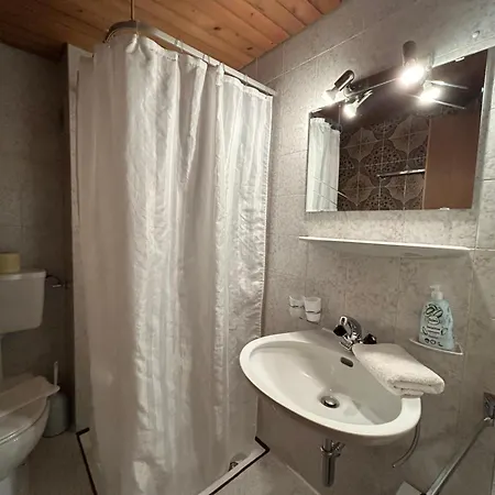 Wolf Retreat Im Lechtal Davor Appartementhaus Michaela 公寓 *