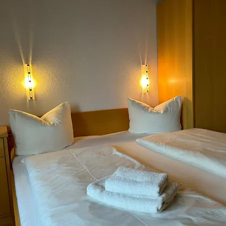 Wolf Retreat Im Lechtal Davor Appartementhaus Michaela * 巴赫