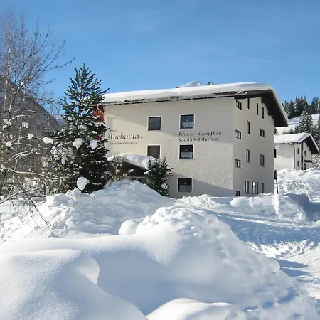 Wolf Retreat Im Lechtal Davor Appartementhaus Michaela Apartmán