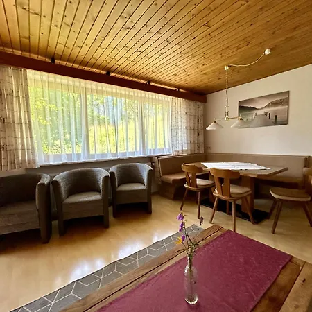 Wolf Retreat Im Lechtal Davor Appartementhaus Michaela Bach (Tyrol)
